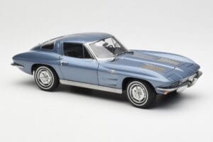 Chevrolet Corvette C2 Sinihall Metallik AUTOart 1:18 71182 Metall - pilt 6/8