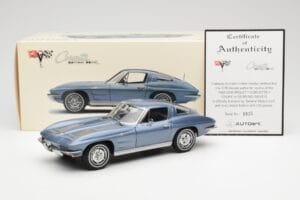Chevrolet Corvette C2 Sinihall Metallik AUTOart 1:18 71182 Metall - pilt 8/8