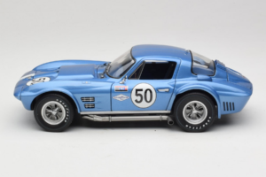 Chevrolet Corvette C2 Grand Sport #50 Nassau Speed Week 1963 Exoto 1:18 RLG18024 Metall - pilt 4/8