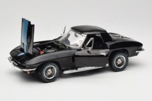 Chevrolet Corvette C2 Must American Muscle 1:18 AMM1099/06 Metall - pilt 2/8