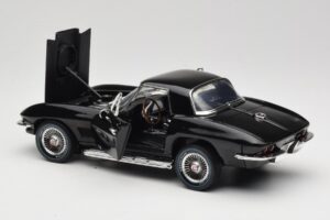 Chevrolet Corvette C2 Must American Muscle 1:18 AMM1099/06 Metall - pilt 5/8