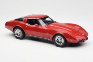 Chevrolet Corvette C3 Punane UT Models 1:18 21073 Metall - pilt 6/8