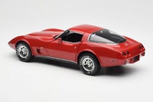 Chevrolet Corvette C3 Punane UT Models 1:18 21073 Metall - pilt 7/8