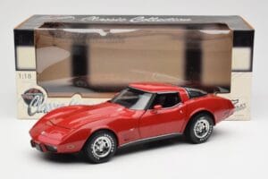 Chevrolet Corvette C3 Punane UT Models 1:18 21073 Metall - pilt 8/8