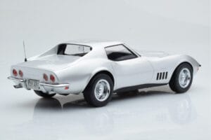 Chevrolet Corvette C3 Hõbedane Norev 1:18 189032 Metall - pilt 2/6