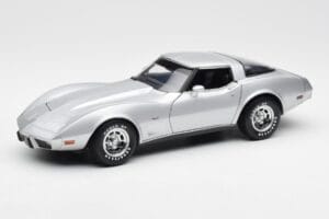 Chevrolet Corvette C3 Hõbedane UT Models 1:18 21072 Metall