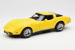 Chevrolet Corvette C3 Kollane UT Models 1:18 21074 Metall