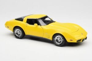 Chevrolet Corvette C3 Kollane UT Models 1:18 21074 Metall - pilt 6/8