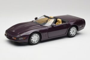 Chevrolet Corvette C4 LT4 Kabriolett Lilla Metallik Maisto 1:18 50277 Metall