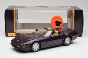 Chevrolet Corvette C4 LT4 Kabriolett Lilla Metallik Maisto 1:18 50277 Metall - pilt 8/8