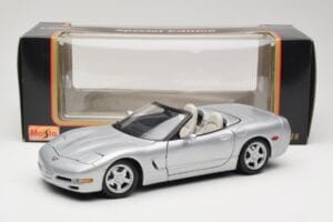 Chevrolet Corvette C5 Kabriolett Hõbedane Maisto 1:18 50317 Metall - pilt 8/8