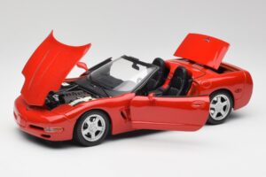 Chevrolet Corvette C5 Kabriolett Torch Punane Maisto 1:18 50318 Metall - pilt 2/8