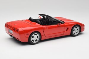 Chevrolet Corvette C5 Kabriolett Torch Punane Maisto 1:18 50318 Metall - pilt 3/8