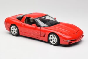 Chevrolet Corvette C5 Punane Bburago 1:18 3066 Metall - pilt 6/8