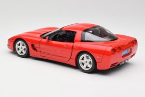 Chevrolet Corvette C5 Punane Bburago 1:18 3066 Metall - pilt 7/8