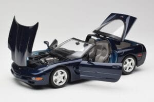 Chevrolet Corvette C5 Nassau Sinine Bburago 1:18 30166 Metall - pilt 2/8