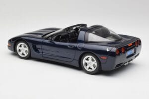Chevrolet Corvette C5 Nassau Sinine Bburago 1:18 30166 Metall - pilt 7/8