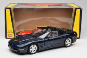 Chevrolet Corvette C5 Nassau Sinine Bburago 1:18 30166 Metall - pilt 8/8