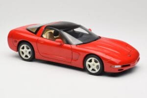 Chevrolet Corvette C5 Targa Punane UT Models 1:18 21001 Metall - pilt 6/8
