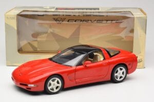 Chevrolet Corvette C5 Targa Punane UT Models 1:18 21001 Metall - pilt 8/8