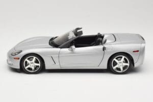 Chevrolet Corvette C6 Kabriolett Hõbedane Hot Wheels 1:18 B6052 Metall - pilt 4/8