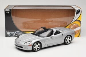 Chevrolet Corvette C6 Kabriolett Hõbedane Hot Wheels 1:18 B6052 Metall - pilt 8/8