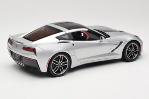 Chevrolet Corvette C7 Hõbedane Maisto 1:18 38132 Metall - pilt 3/8