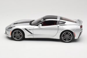Chevrolet Corvette C7 Hõbedane Maisto 1:18 38132 Metall - pilt 4/8
