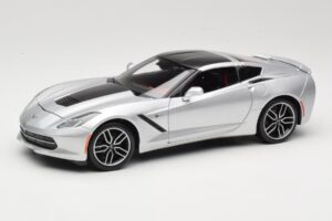 Chevrolet Corvette C7 Hõbedane Maisto 1:18 38132 Metall