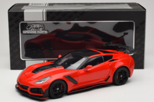Chevrolet Corvette C7 ZR1 Torch Red IXO 1:18 18RDC243-FO Metall - pilt 8/8