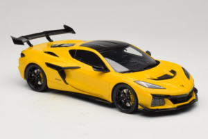 Chevrolet Corvette C8 ZR1 Kollane GT Spirit 1:18 GT528 Vaik - pilt 4/6