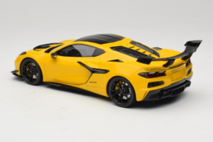 Chevrolet Corvette C8 ZR1 Kollane GT Spirit 1:18 GT528 Vaik - pilt 5/6
