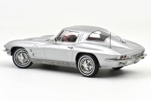 Chevrolet Corvette C2 Sting Ray Sebring Silver Norev 1:18 189052 Metall - pilt 2/2