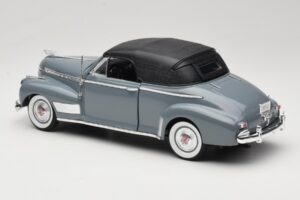 Chevrolet Deluxe Kabriolett Pehme Katusega Hall Eagles Race 1:18 7497276 Metall - pilt 7/8