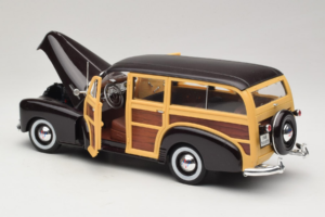 Chevrolet Fleetmaster Woody Must Maisto 1:18 56043 Metall - pilt 5/8