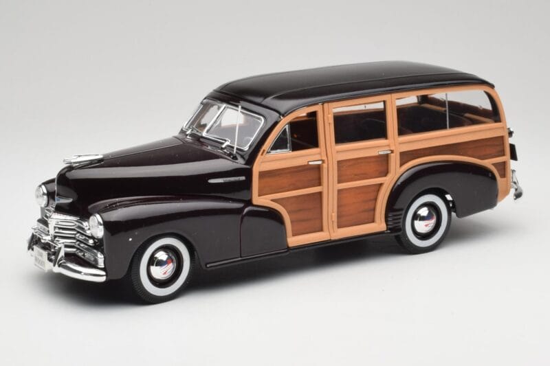 Chevrolet Fleetmaster Woody Must & Wood Panels Maisto 1:18 43697545B Metall