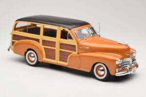 Chevrolet Fleetmaster Woody Kuldne Maisto 1:18 56042 Metall - pilt 6/8