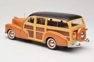 Chevrolet Fleetmaster Woody Kuldne Maisto 1:18 56042 Metall - pilt 7/8