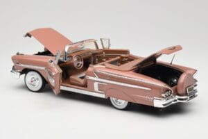Chevrolet Impala Kabriolett Pruun Motormax 1:18 73112 Metall - pilt 5/8
