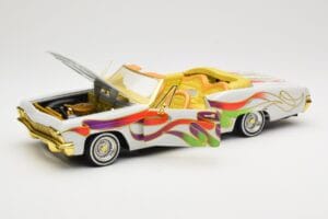 Chevrolet Impala Lowrider White Metallic Hot Wheels 1:18 27635 Metall - pilt 2/8