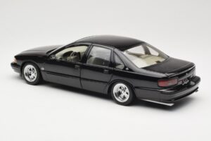 Chevrolet Impala SS Must AUTOart 1:18 71091 Metall - pilt 7/8
