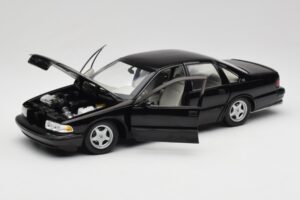Chevrolet Impala SS Must UT Models 1:18 21031 Metall - pilt 2/8