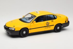 Chevrolet Impala Takso Maisto 1:18 36617 Metall