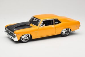 Chevrolet Nova SS Kuld Maisto 1:18 31083 Metall