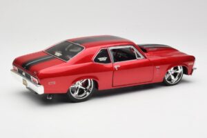 Chevrolet Nova SS Coupe Punane Maisto 1:18 31083-M1 Metall - pilt 3/8