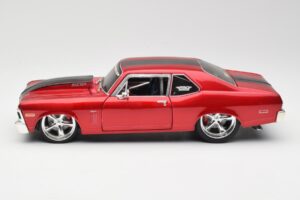 Chevrolet Nova SS Coupe Punane Maisto 1:18 31083-M1 Metall - pilt 4/8