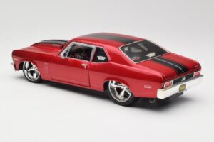 Chevrolet Nova SS Coupe Punane Maisto 1:18 31083-M1 Metall - pilt 7/8