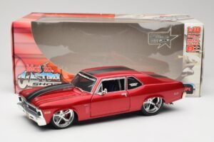 Chevrolet Nova SS Coupe Punane Maisto 1:18 31083-M1 Metall - pilt 8/8
