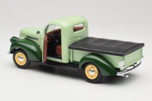 Chevrolet Pickup Roheline Solido 1:18 8063 Metall - pilt 5/8