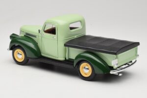 Chevrolet Pickup Roheline Solido 1:18 8063 Metall - pilt 7/8
